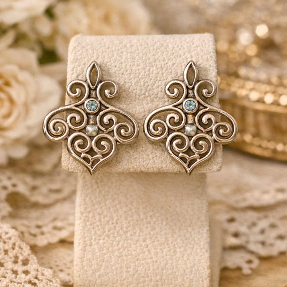 ✨ Vintage Sterling Silver Filigree Earrings